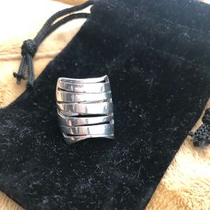 Bulky sterling silver ring sz 6